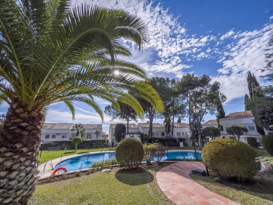 Penthouse On The Golden Mile Apartamento Marbella Exterior foto