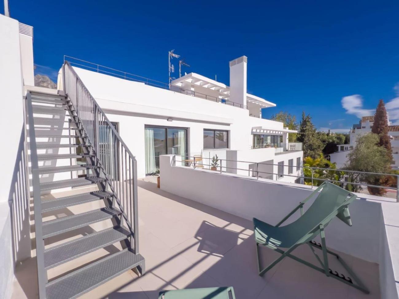 Penthouse On The Golden Mile Apartamento Marbella Exterior foto