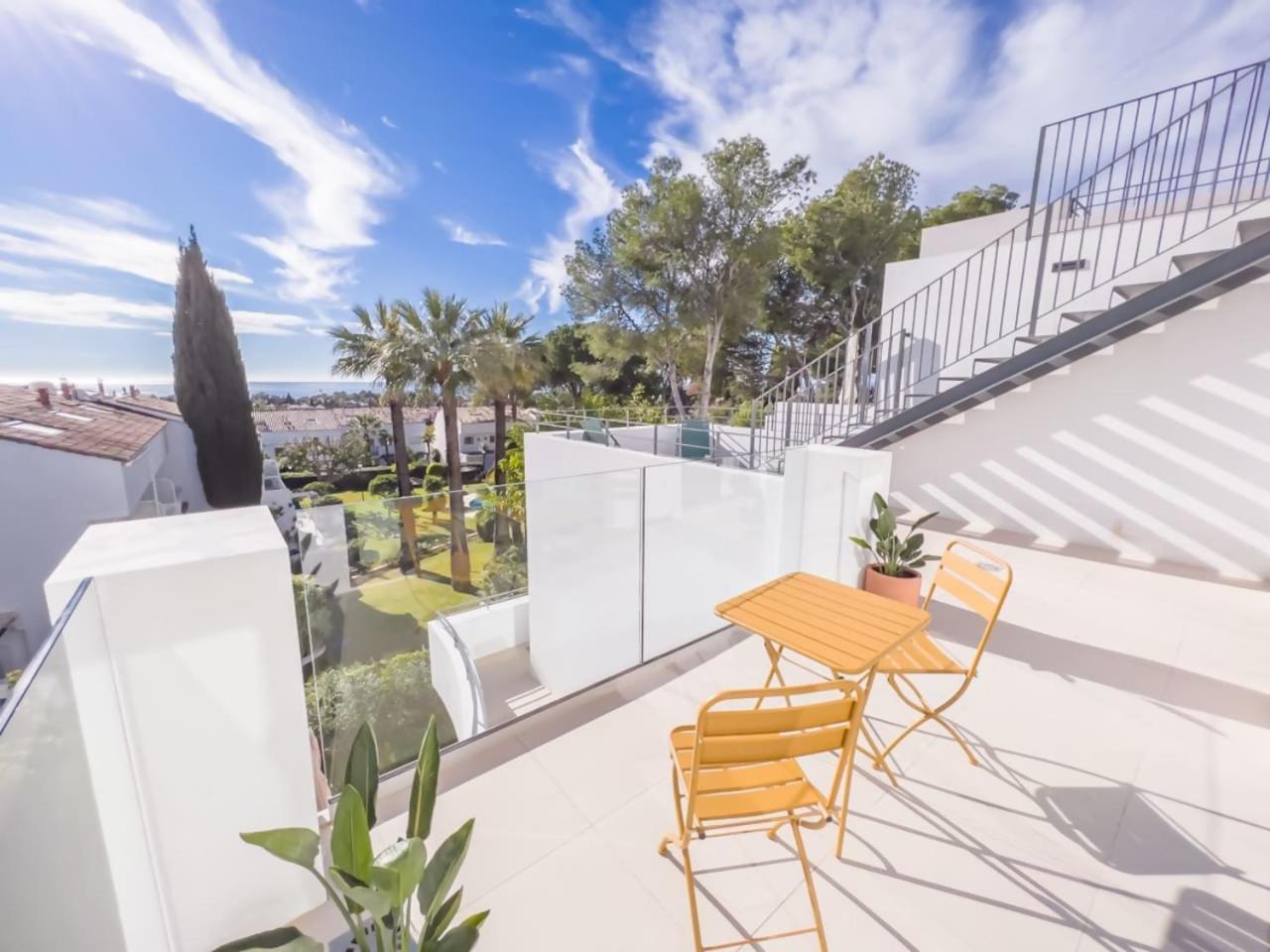 Penthouse On The Golden Mile Apartamento Marbella Exterior foto