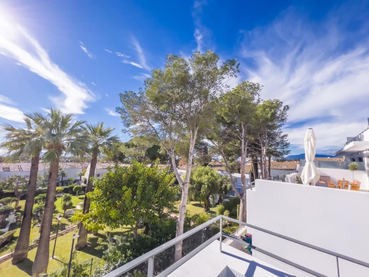 Penthouse On The Golden Mile Apartamento Marbella Exterior foto
