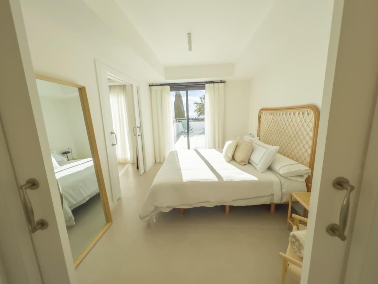 Penthouse On The Golden Mile Apartamento Marbella Exterior foto